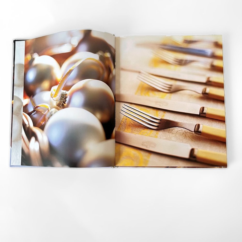 Williams-Sonoma Holiday Entertaining Book Cook Book Hard Cover- Large - Picture 2 of 15